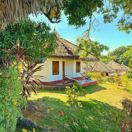 Wings Hotels Nosy-Be Exterior foto
